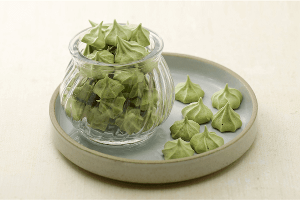 抹茶のメレンゲクッキー