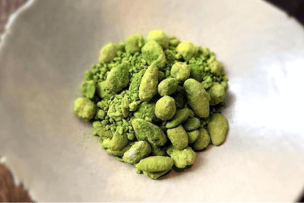 おつまみナッツの抹茶糖衣がけ